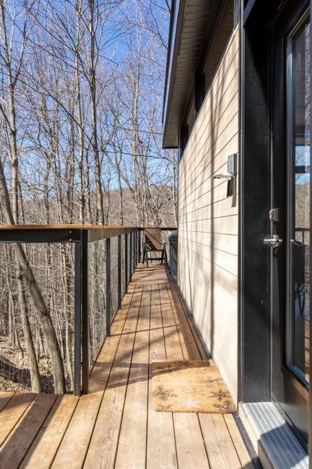 Cabin Sutton 252 - En Harmonie Avec La Nature! Βίλα Εξωτερικό φωτογραφία