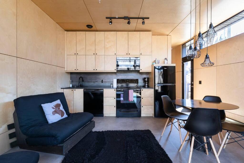 Cabin Sutton 252 - En Harmonie Avec La Nature! Βίλα Εξωτερικό φωτογραφία
